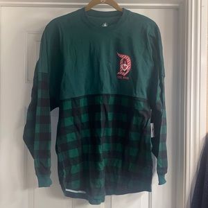 DISNEYLAND CHRISTMAS SPIRIT JERSEY